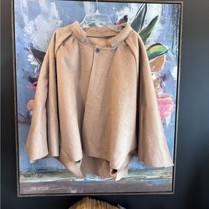 Stylish Tan Cape